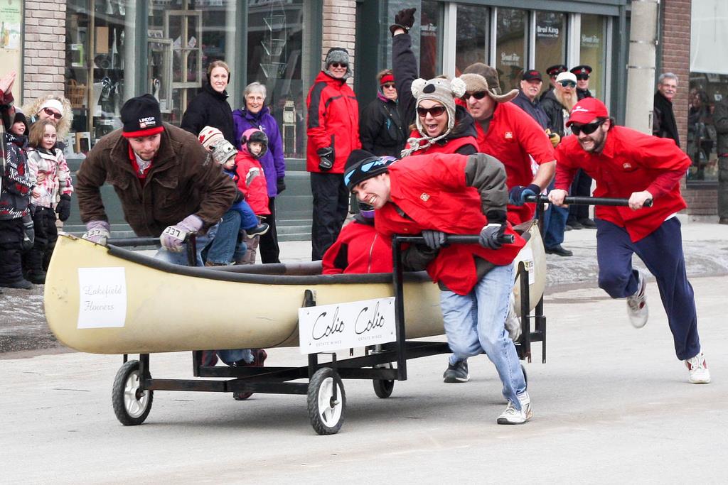 Photo of Participants in the Polar Paddle Event