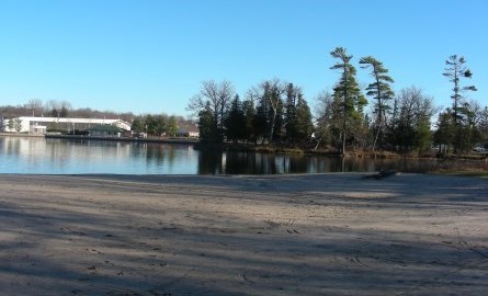 Lakefield Beach